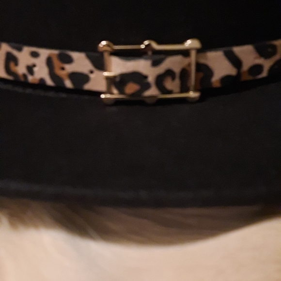 Black felt hat with leopard band - Picture 6 of 8